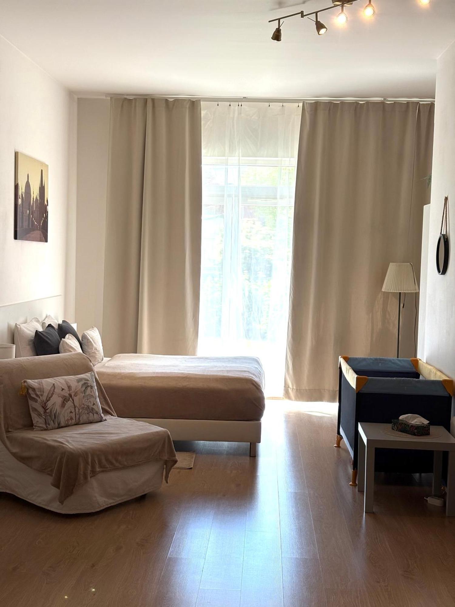 Maria Apartments - Free Parking Praga Exterior foto